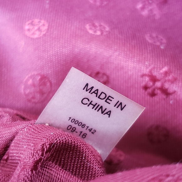 Tory Burch Kira Pebbled Leather Crossbody/Wallet - Picture 7 of 10